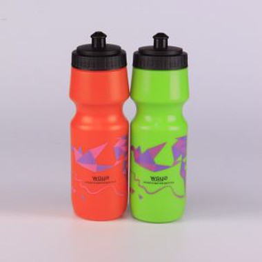 Eau embouteillée sans BPA